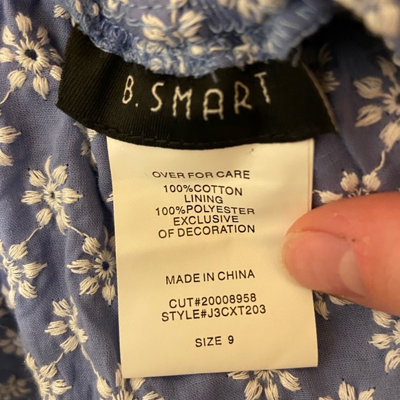 Light Blue Daisy Dress - Picture 5 of 5